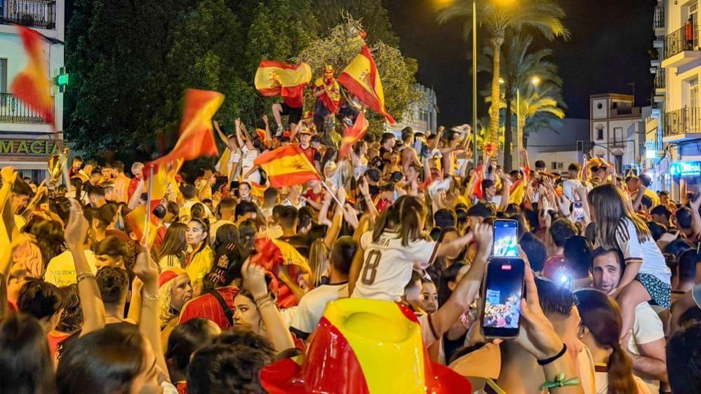 13-Year‑Old Boy Dies After Fountain Collapse During Spain World Cup Celebration