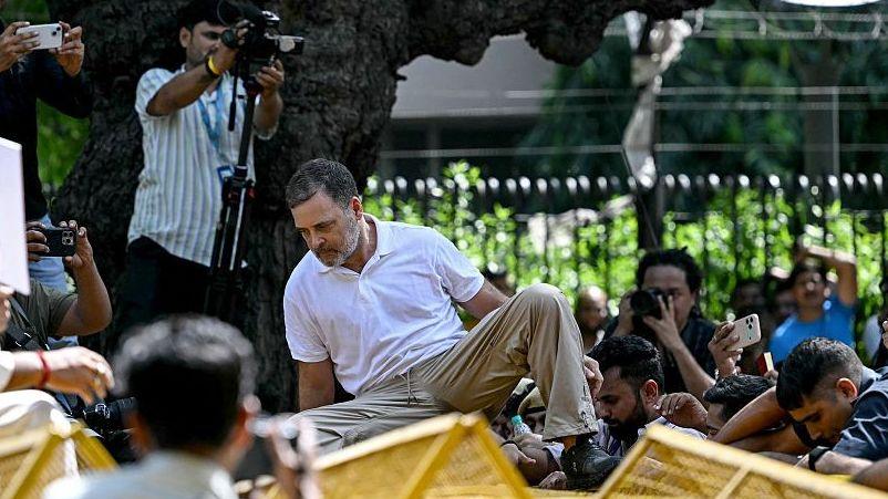 Delhi Protest Escalates: Opposition MPs Detained as Protest of Election Chief