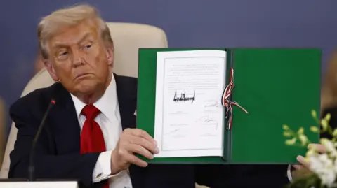 Trump Signs Landmark Peace Agreement to Rebuild Gaza