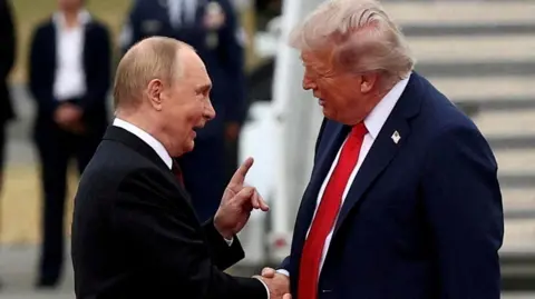 Trump Plans Face-to-Face Talks with Putin in Hungary After Productive Call