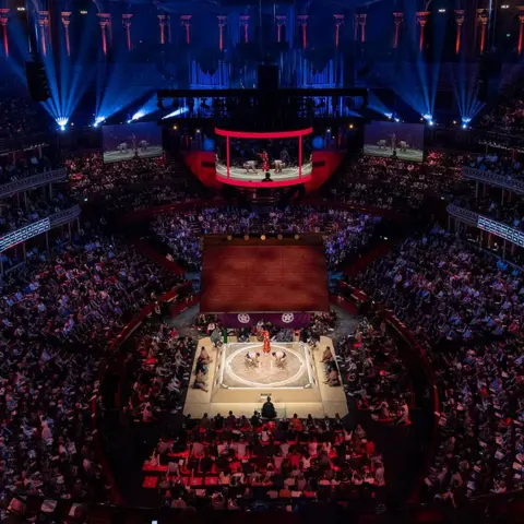 The Royal Albert Hall Hosts an Epic Grand Sumo Tournament