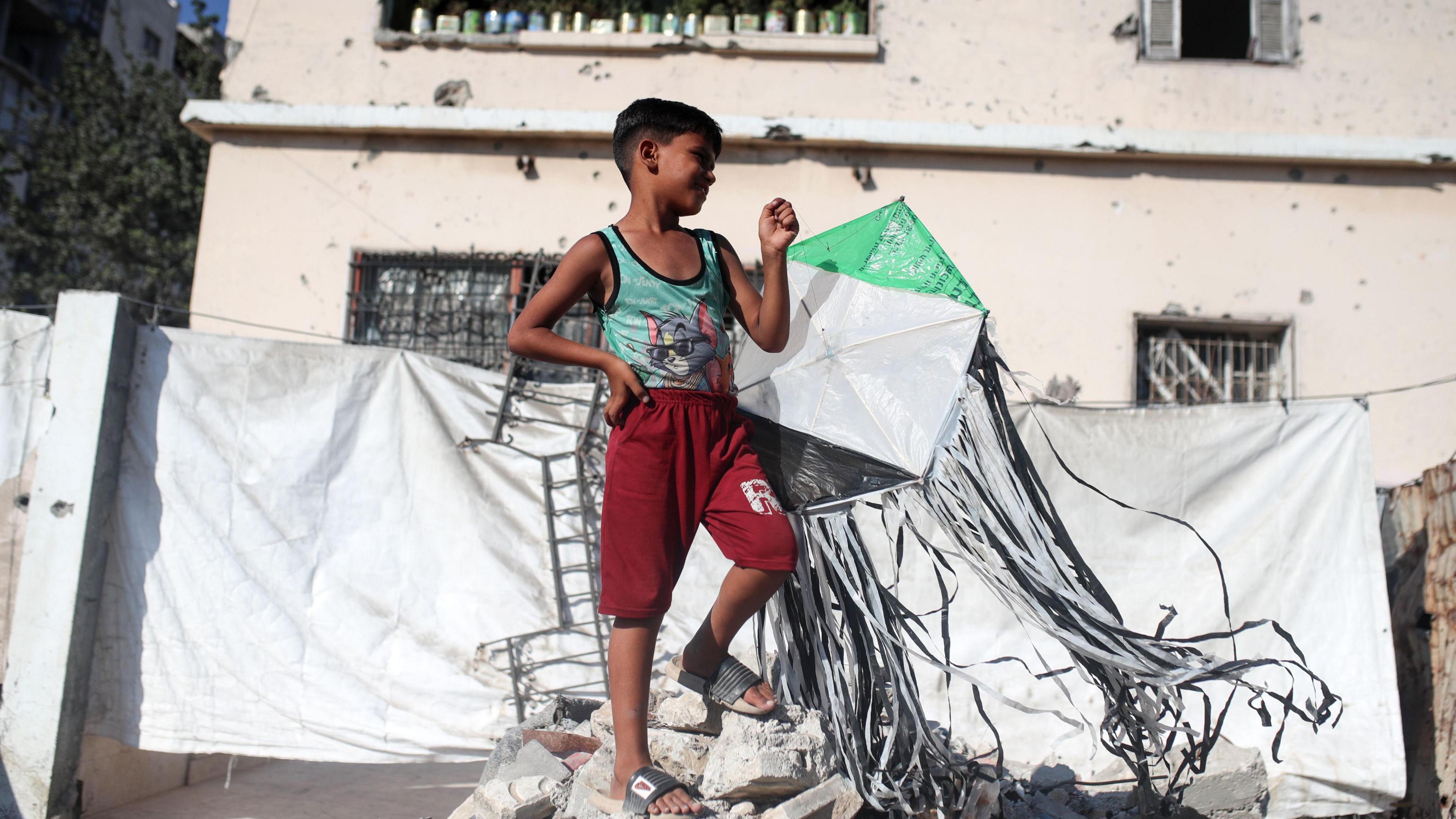 Israel Warns of 'Forceful' Response as Kites Fly from Gaza