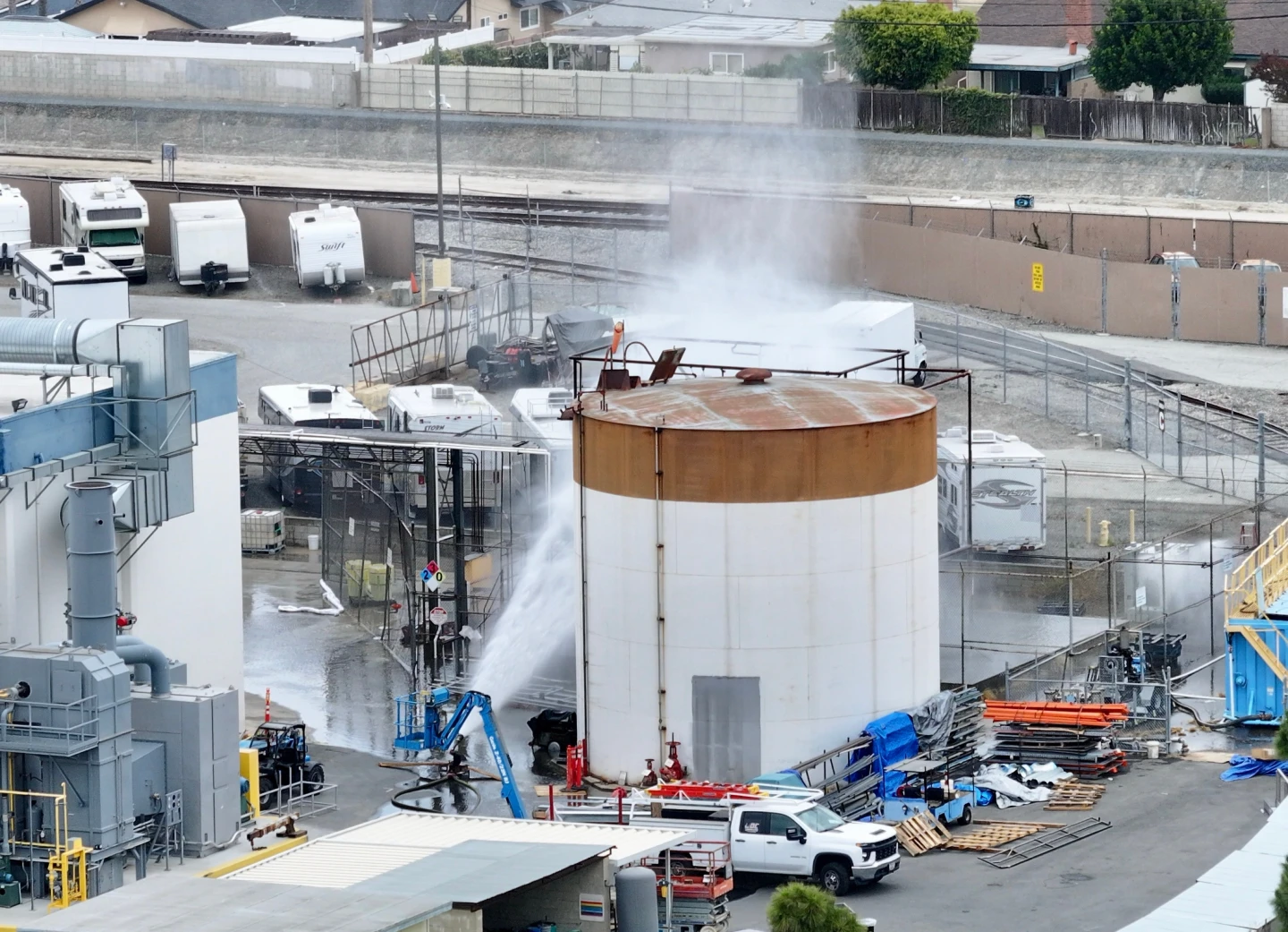 Critical Chemical Tank Crisis Threatens Southern California: Evacuation Orders Expand as Authorities Race to Prevent Explosion
