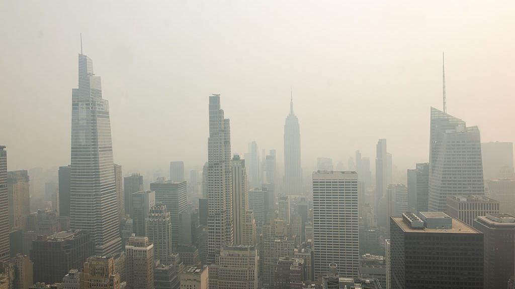 Canada Wildfires Trigger US Air‑Quality Alerts as Smoke Shrouds Major Cities