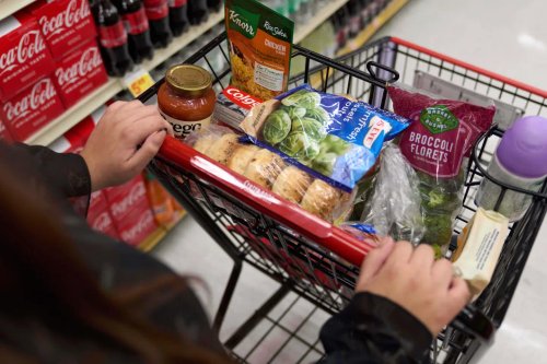 Federal Food Aid Halted Amid Ongoing Government Shutdown