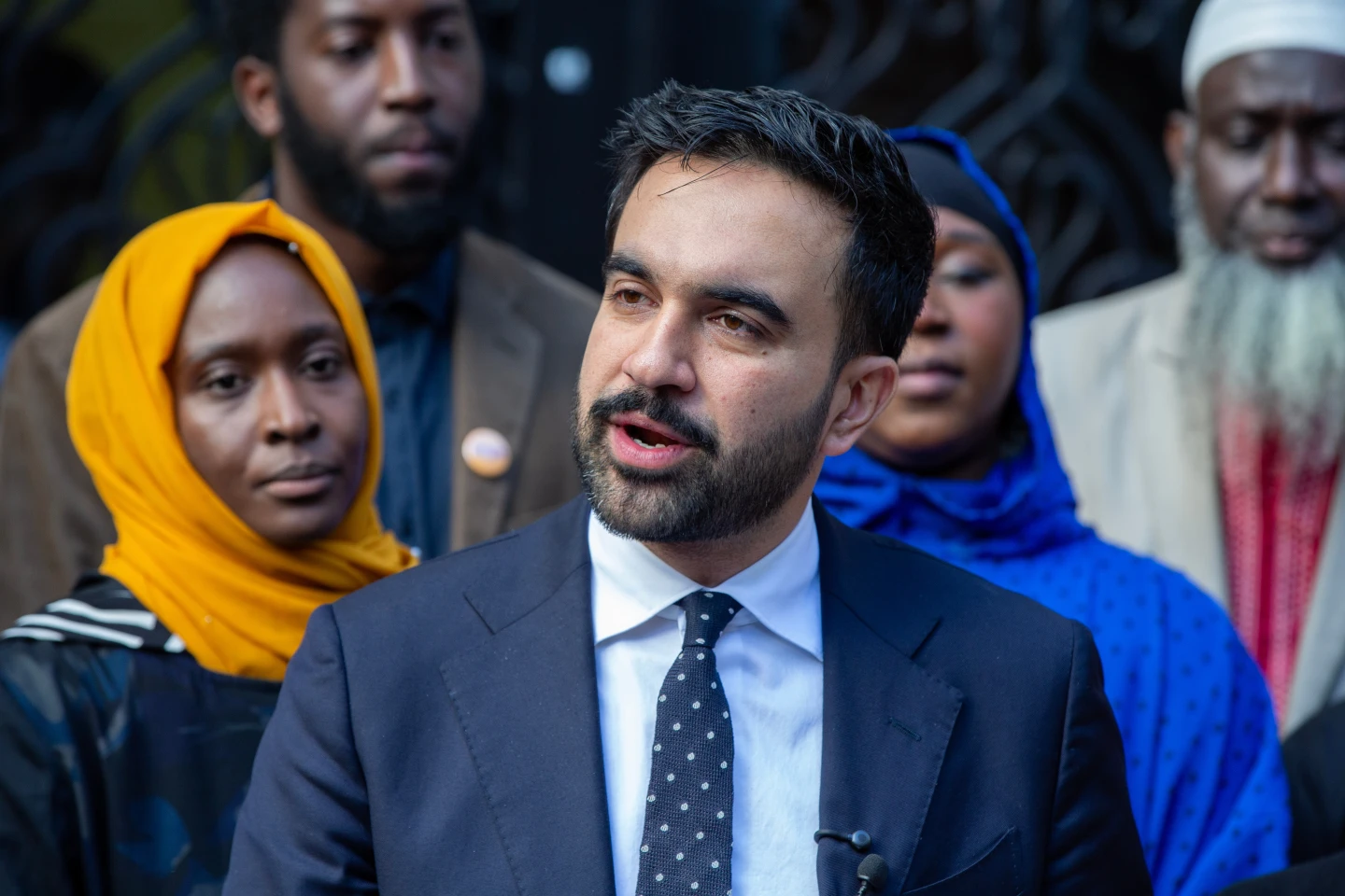 New York City Mayoral Candidate Zohran Mamdani Declares Defense of His Muslim Identity Amidst Rising Political Attacks
