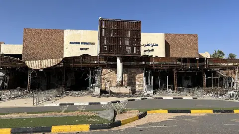 Drone Strike in Khartoum Delays Airport Reopening Amid Ongoing Conflict
